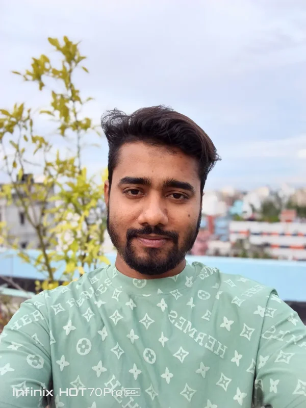 Infinix Hot 70 Pro View 101 - Camera, Display & Design