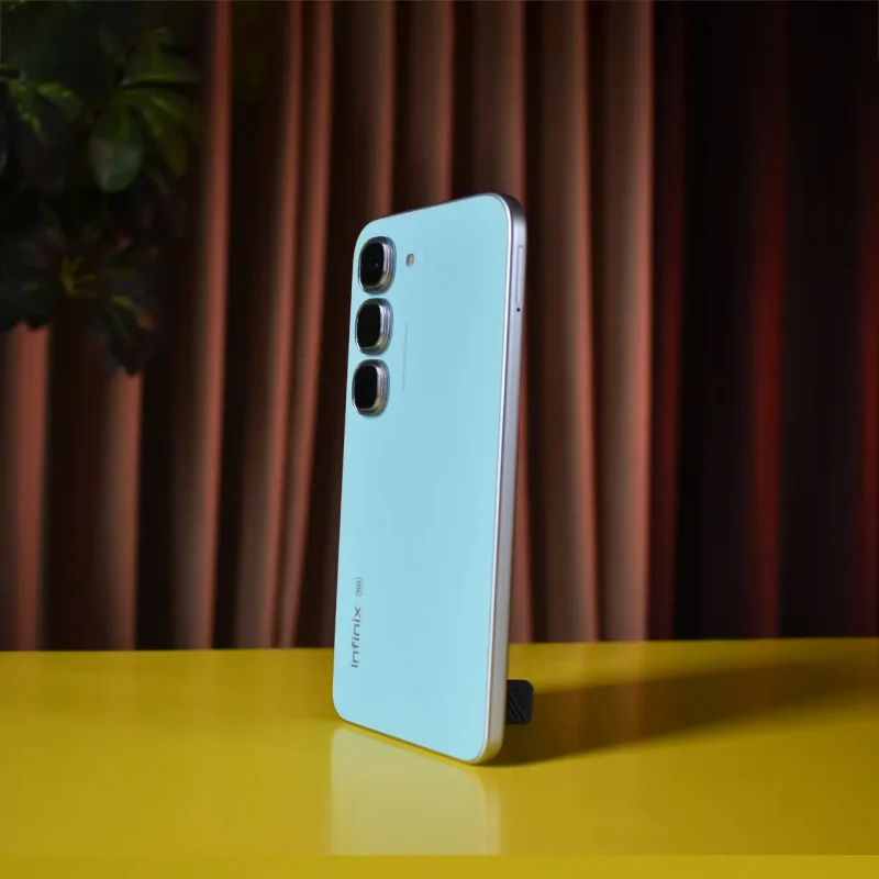 Infinix Hot 70 Pro View 24 - Camera, Display & Design