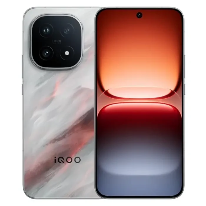 iQOO 15 View 1 - Camera, Display & Design