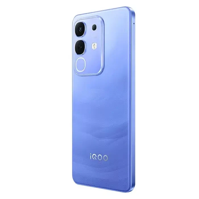 iQOO Z10x View 4 - Camera, Display & Design