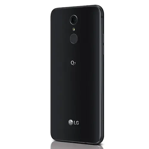 LG Q8 View 3 - Camera, Display & Design