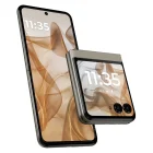 Motorola Razr 2024 View 17 - Camera, Display & Design