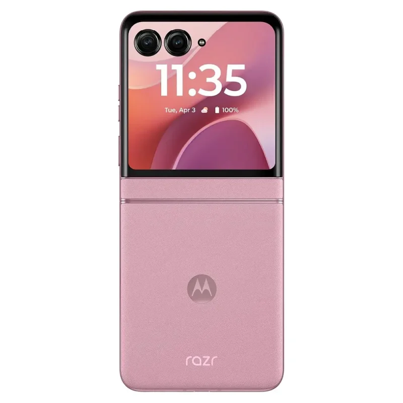 Motorola Razr 2025 View 8 - Camera, Display & Design