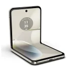 Motorola Razr 40 View 4 - Camera, Display & Design