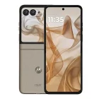 Motorola Razr 50 View 5 - Camera, Display & Design