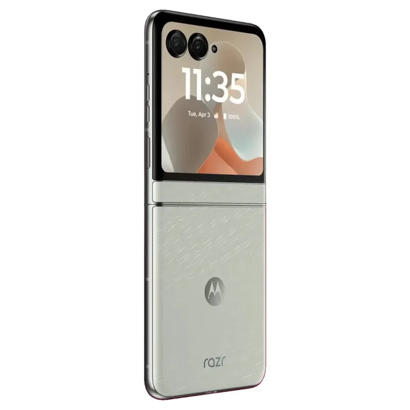 Motorola Razr 60 View 18 - Camera, Display & Design