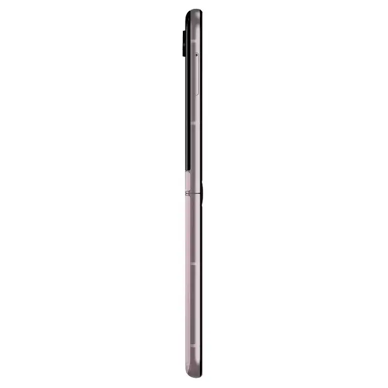 Motorola Razr 70 View 29 - Camera, Display & Design