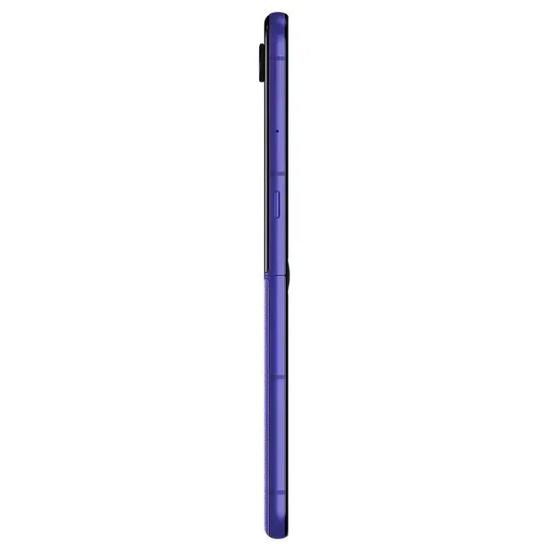 Motorola Razr 70 Ultra View 15 - Camera, Display & Design