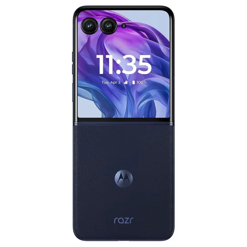 Motorola Razr Plus 2024 View 13 - Camera, Display & Design