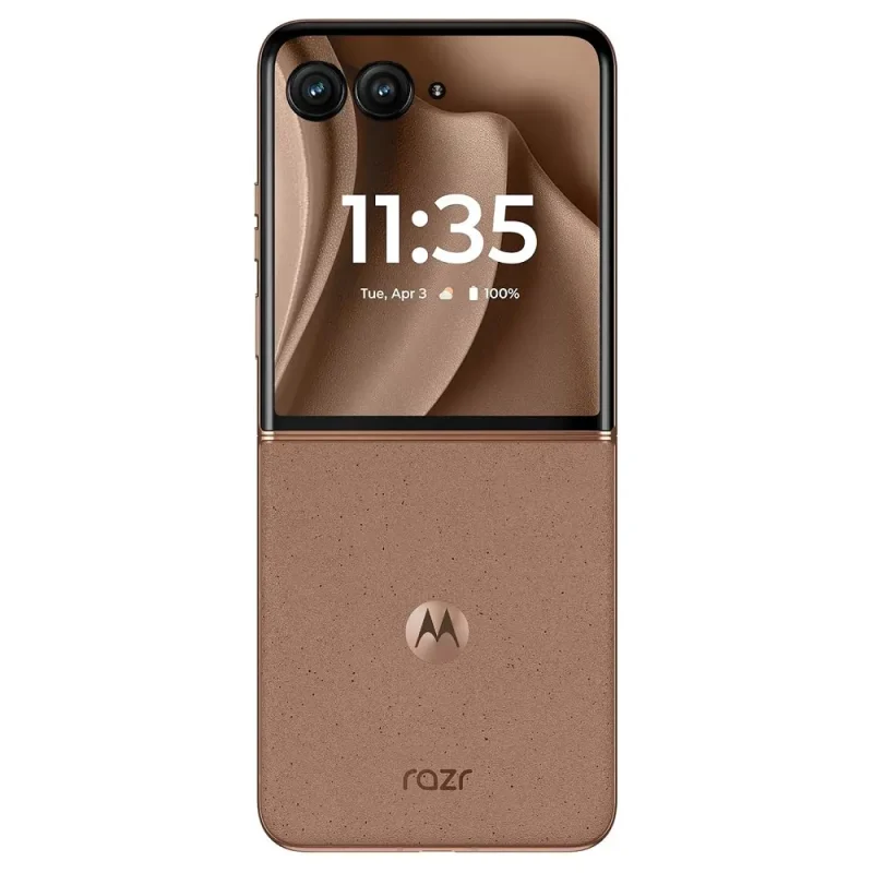 Motorola Razr Plus 2024 View 22 - Camera, Display & Design