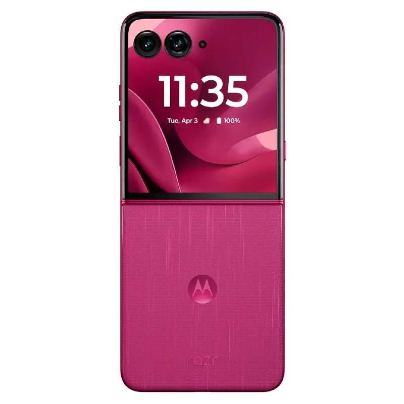 Motorola Razr Ultra 2025 View 15 - Camera, Display & Design
