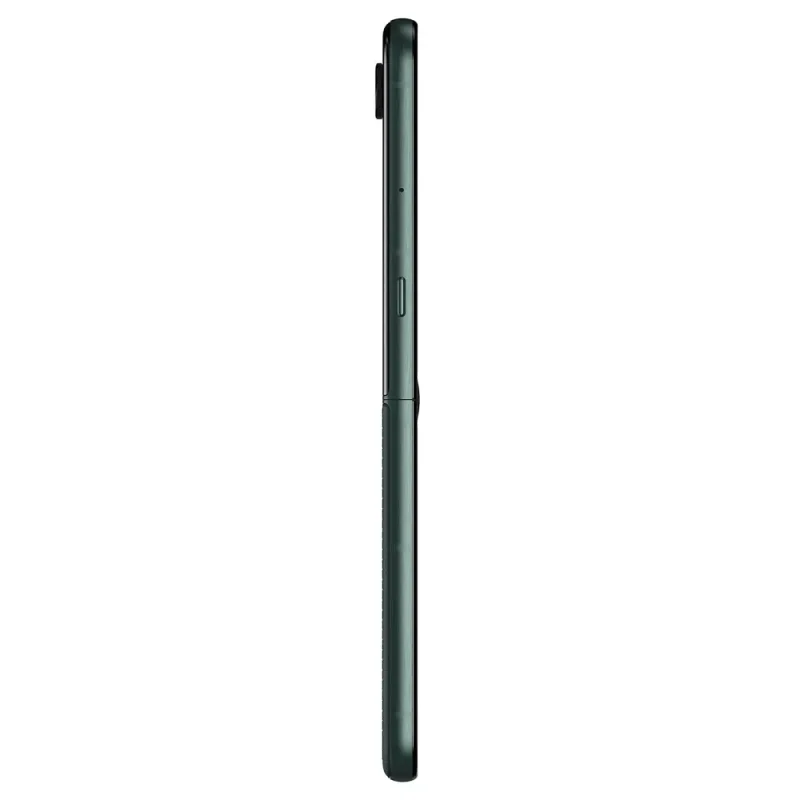 Motorola Razr Ultra 2025 View 9 - Camera, Display & Design