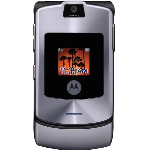 Motorola RAZR V3i View 2 - Camera, Display & Design