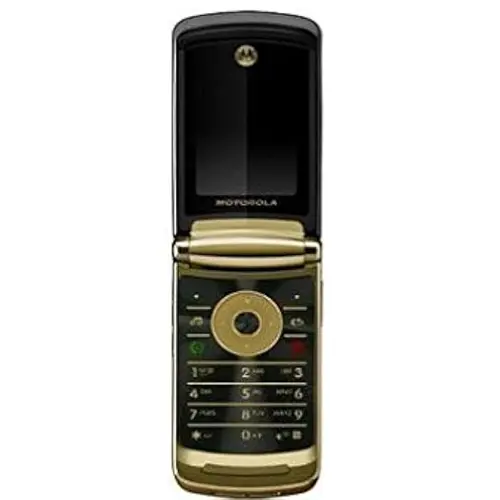 Motorola RAZR2 V8 View 4 - Camera, Display & Design
