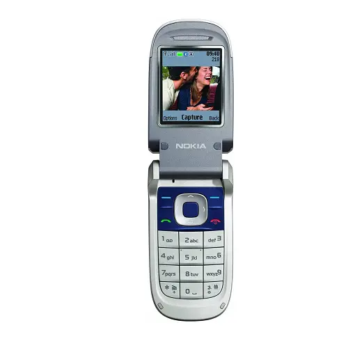 Nokia 2760 View 2 - Camera, Display & Design