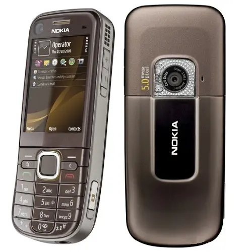 Nokia 6720 Classic View 1 - Camera, Display & Design