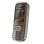 Nokia 6720 Classic View 2 - Camera, Display & Design