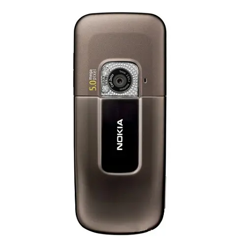 Nokia 6720 Classic View 3 - Camera, Display & Design