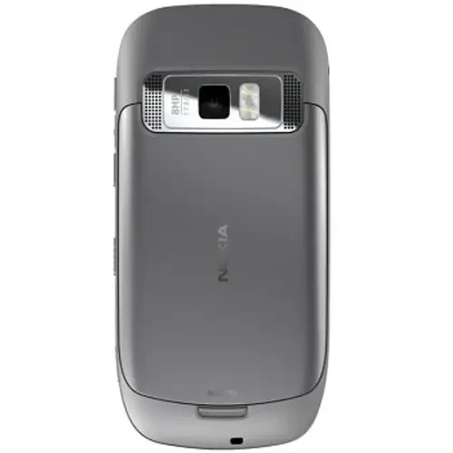 Nokia 701 View 3 - Camera, Display & Design