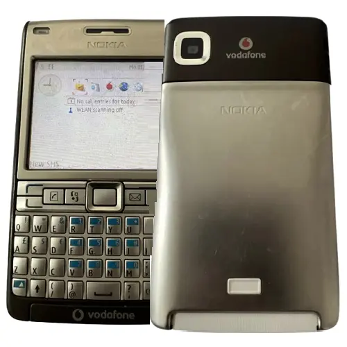 Nokia E61i View 4 - Camera, Display & Design