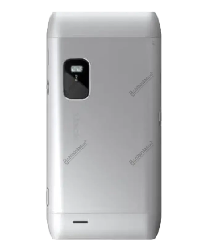 Nokia E7 View 3 - Camera, Display & Design