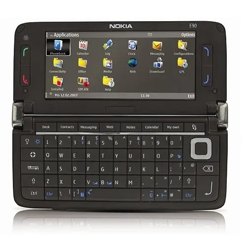 Nokia E90 View 5 - Camera, Display & Design