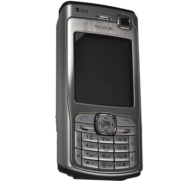 Nokia N70 View 2 - Camera, Display & Design