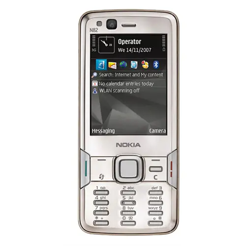 Nokia N82 View 2 - Camera, Display & Design