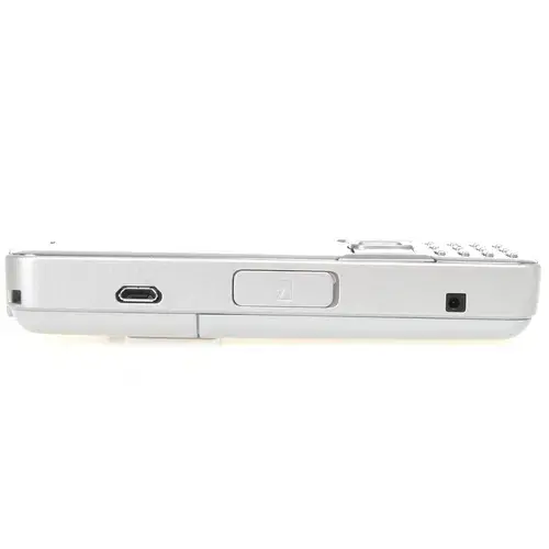 Nokia N82 View 5 - Camera, Display & Design