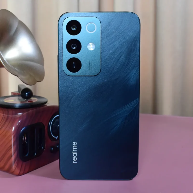 Realme C85 Pro View 12 - Camera, Display & Design