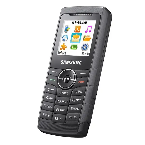 Samsung E1390 View 1 - Camera, Display & Design