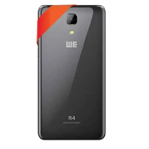 WE R4 View 3 - Camera, Display & Design